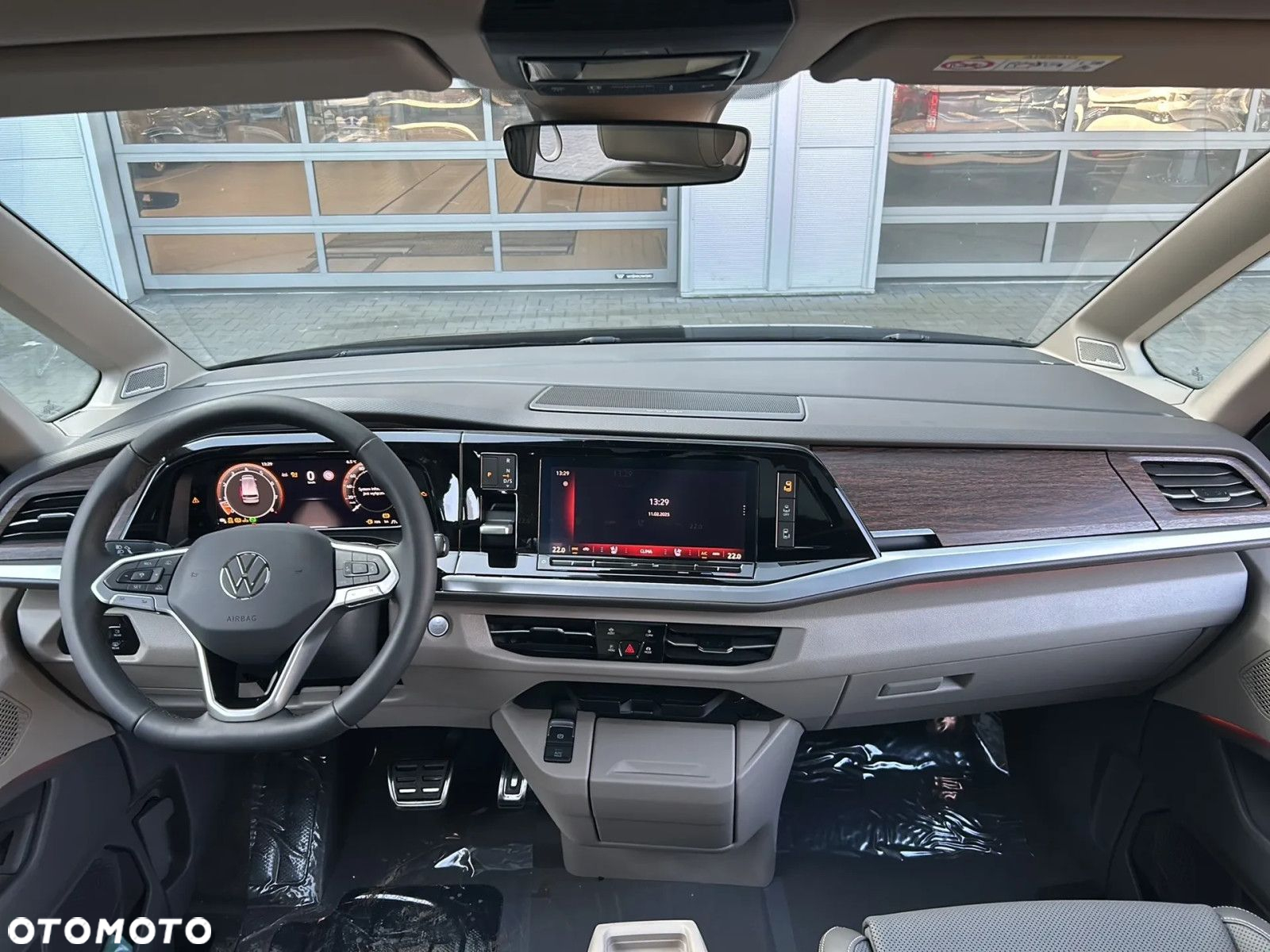 Volkswagen Multivan 2.0 TSI L1 Style DSG - 12