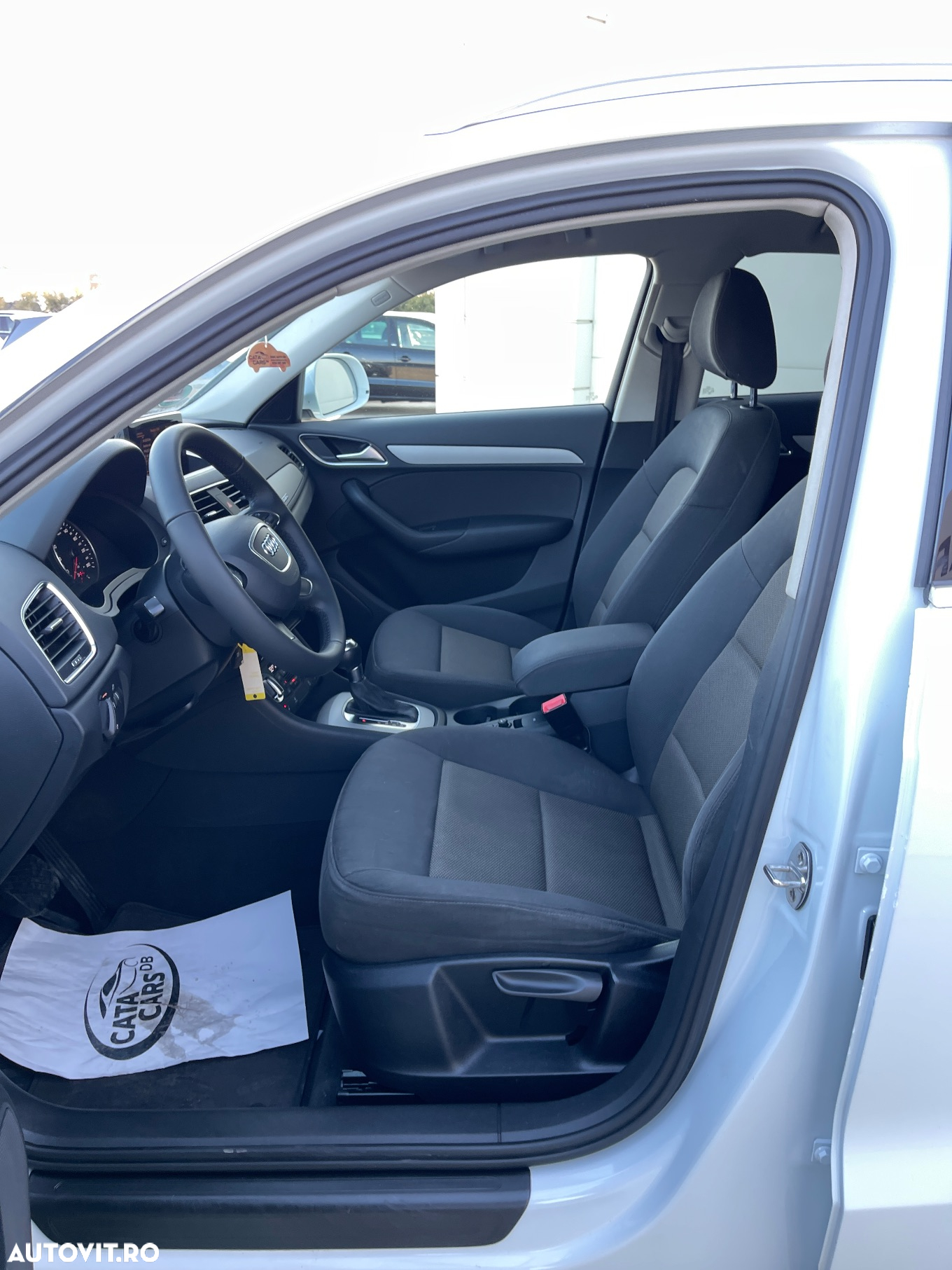 Audi Q3 2.0 TDI Quattro S tronic - 28