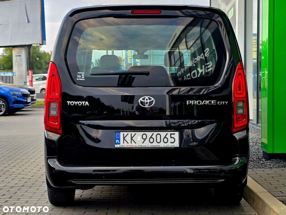 Toyota Proace City Verso 1.2 D-4T Business - 9
