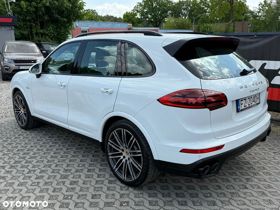 Porsche Cayenne S Diesel - 9