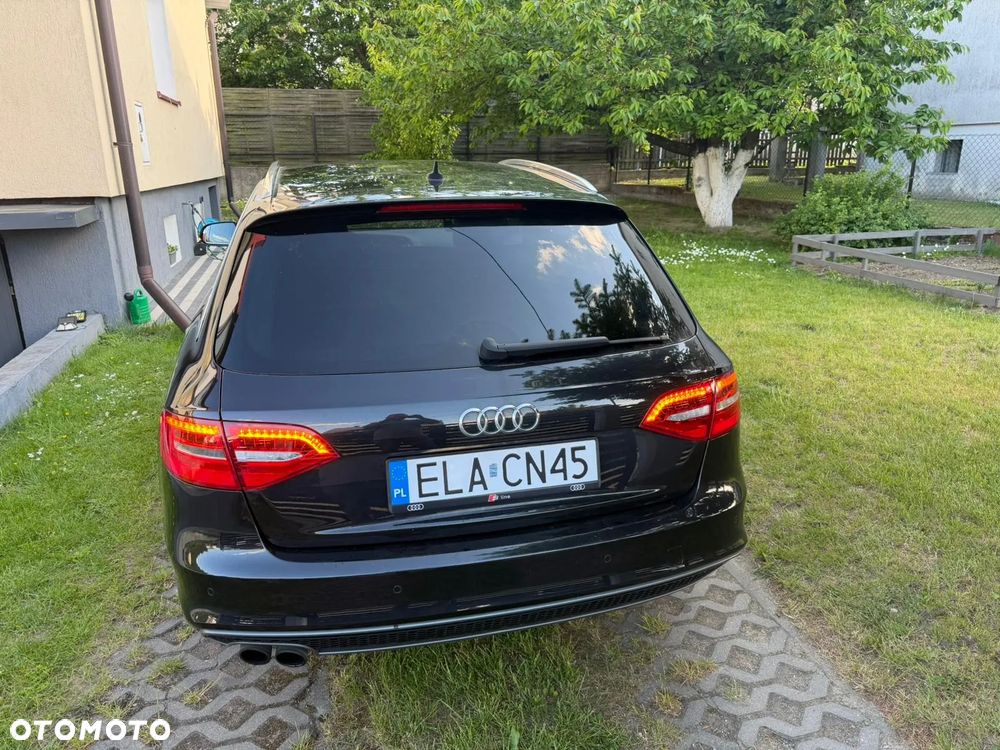 Audi A4 Avant 2.0 TDI DPF quattro S line Sportpaket - 8