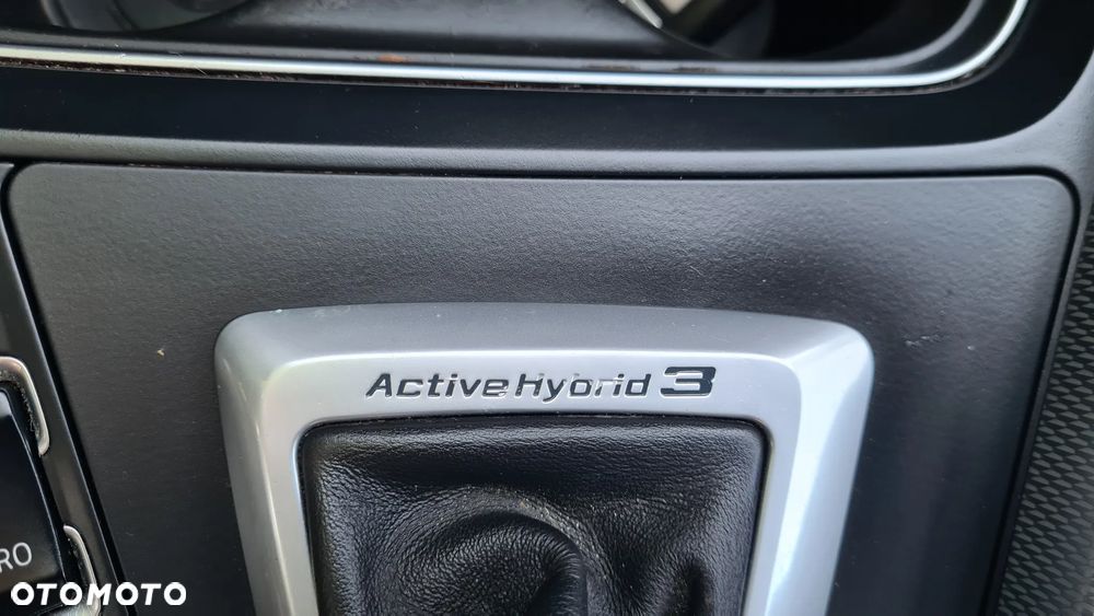 BMW Seria 3 335i Edition Exclusive - 22