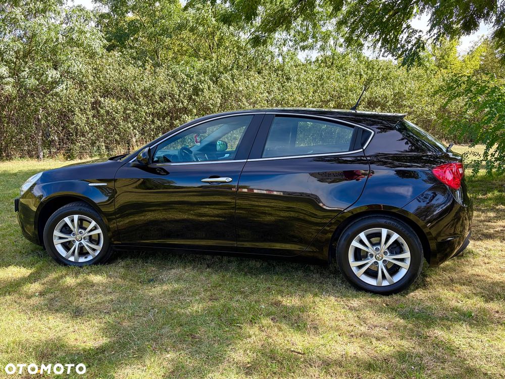 Alfa Romeo Giulietta 1.4 TB 16V Multiair - 11