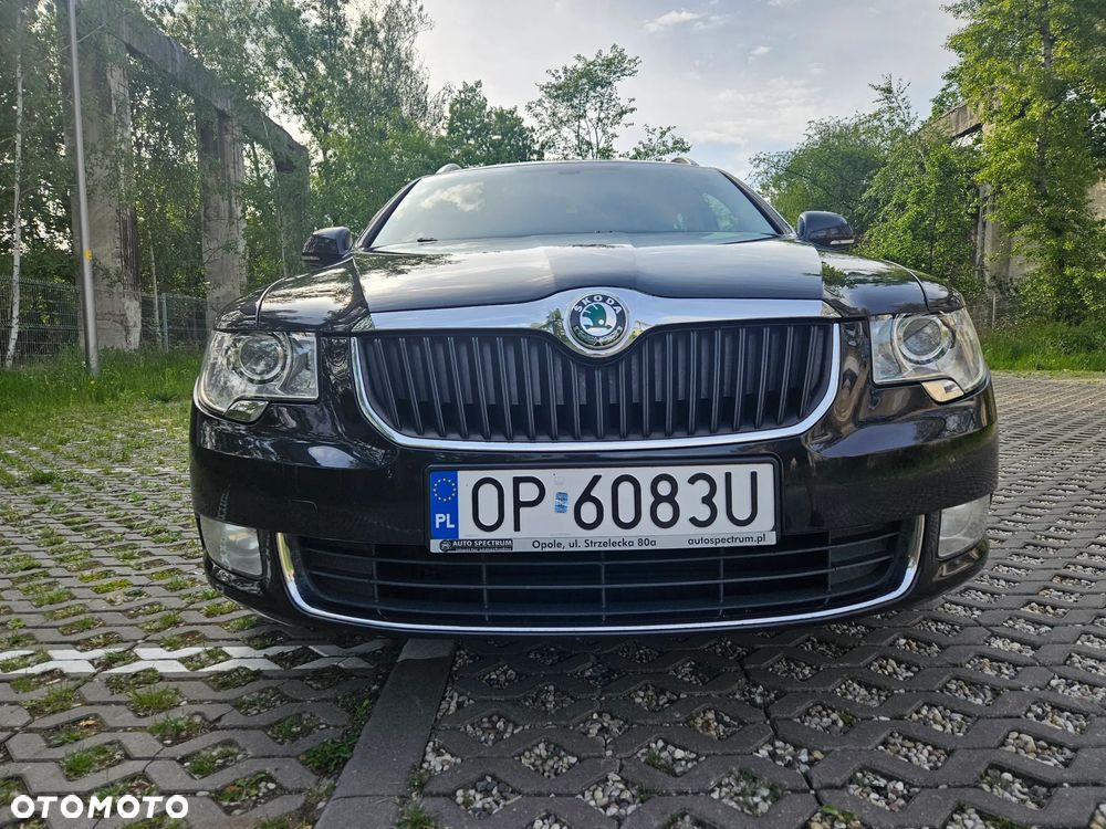 Skoda Superb 2.0 TDI DSG Elegance - 3