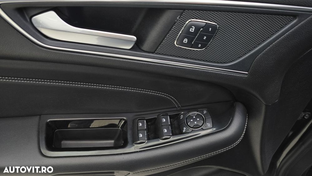 Ford Edge - 11