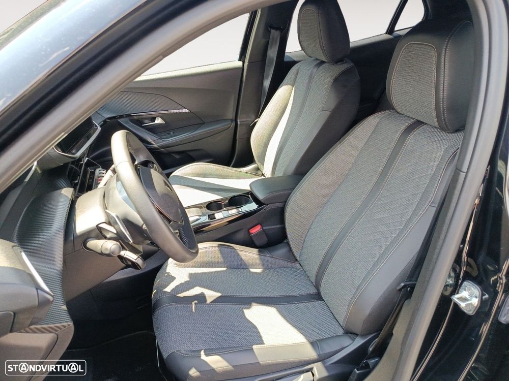 Peugeot 2008 - 9