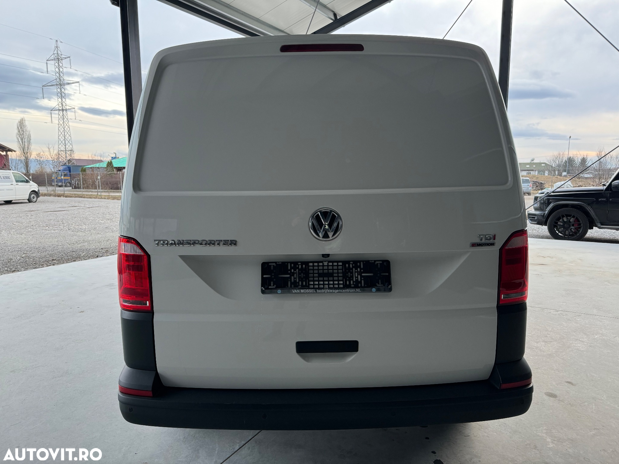 Volkswagen Transporter 4MOTION (4X4) DSG - 9
