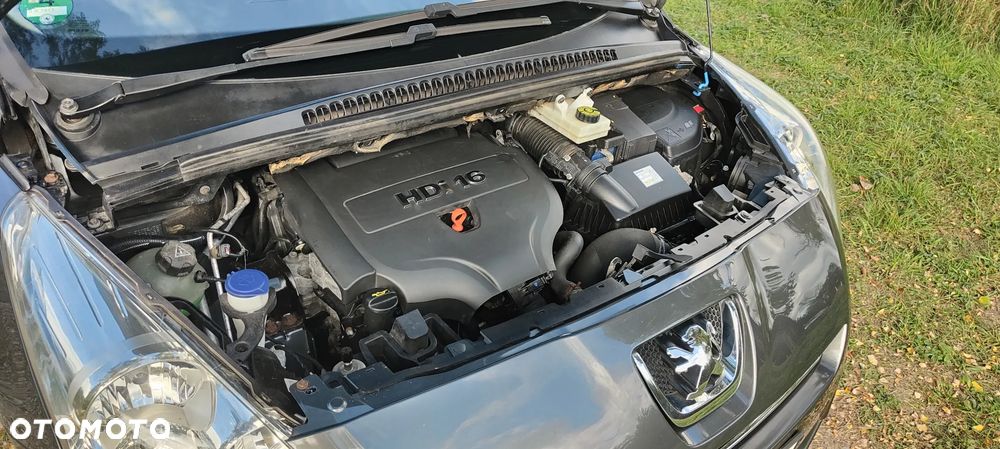 Peugeot 5008 2.0 HDi Allure 7os - 14