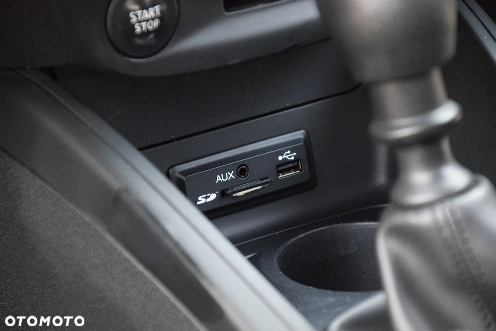 Renault Megane BLUE dCi 115 BUSINESS EDITION - 28