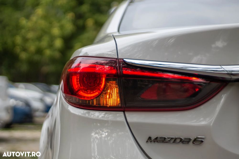 Mazda 6 - 8