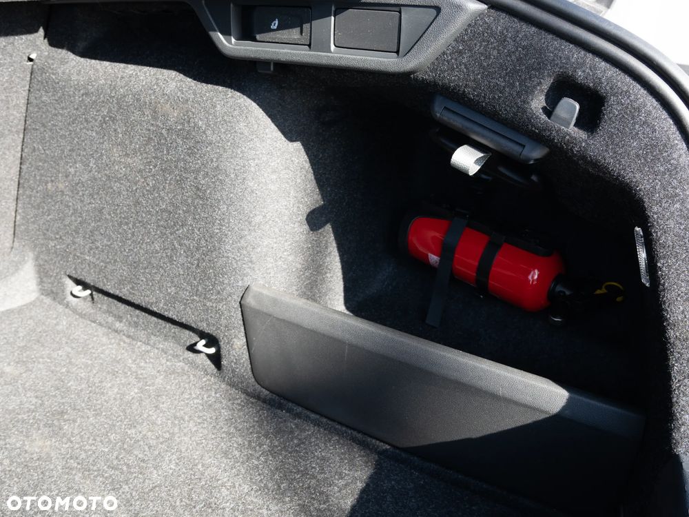 Skoda Octavia 2.0 TDI Sportline DSG - 17