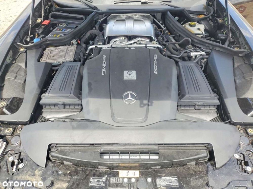 Mercedes-Benz AMG GT - 7