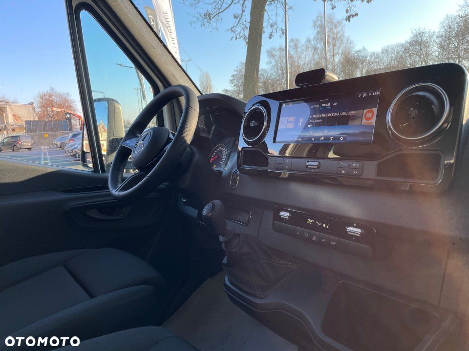 Mercedes-Benz Sprinter - 6