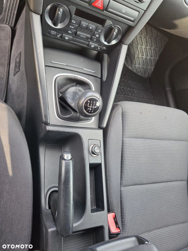 Audi A3 Sportback 1.9 TDI DPF Ambiente - 14