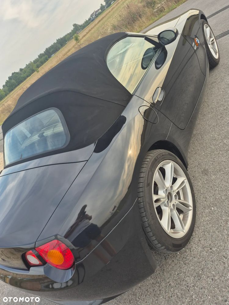 BMW Z4 3.0i - 9