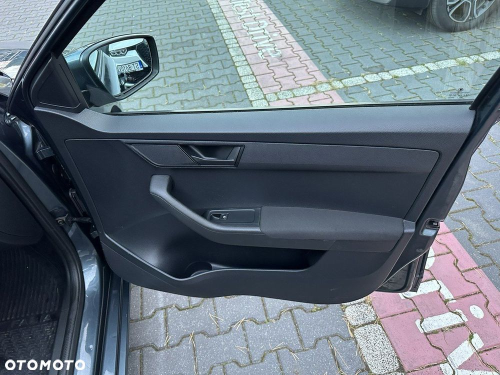 Skoda Fabia - 22