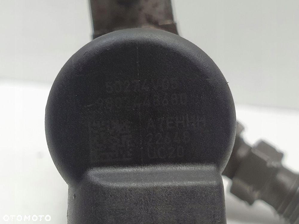 Volvo C30 1.6 D2 WTRYSKIWACZ wtrysk 9802448680 - 2