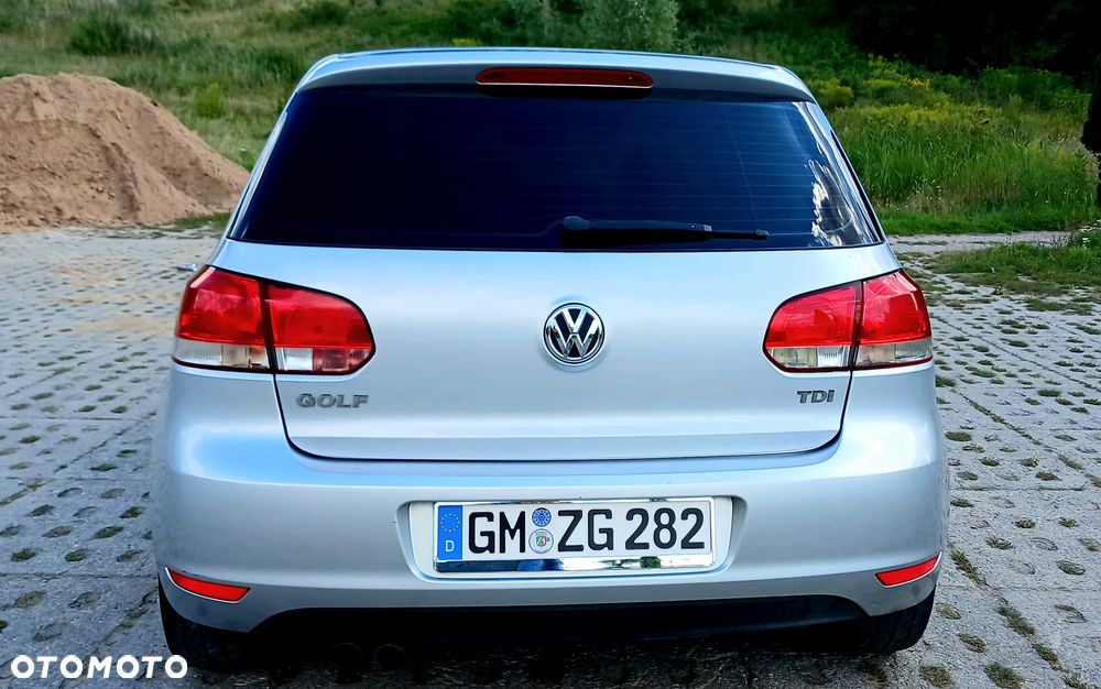 Volkswagen Golf 2.0 TDI DPF BlueMotion Technology Comfortline - 6