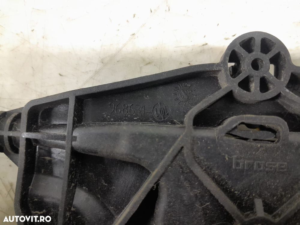 Macara stanga spate 968631-101 Audi A4 B8/8K [2007 - 2011] - 3