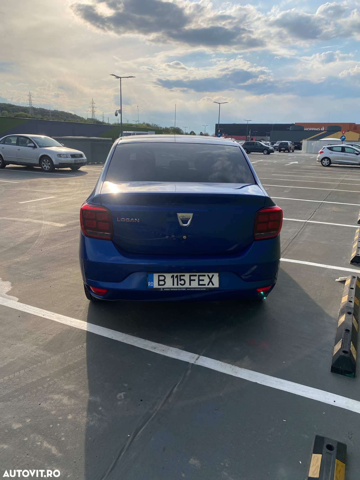 Dacia Logan TCe 90 Essential - 4