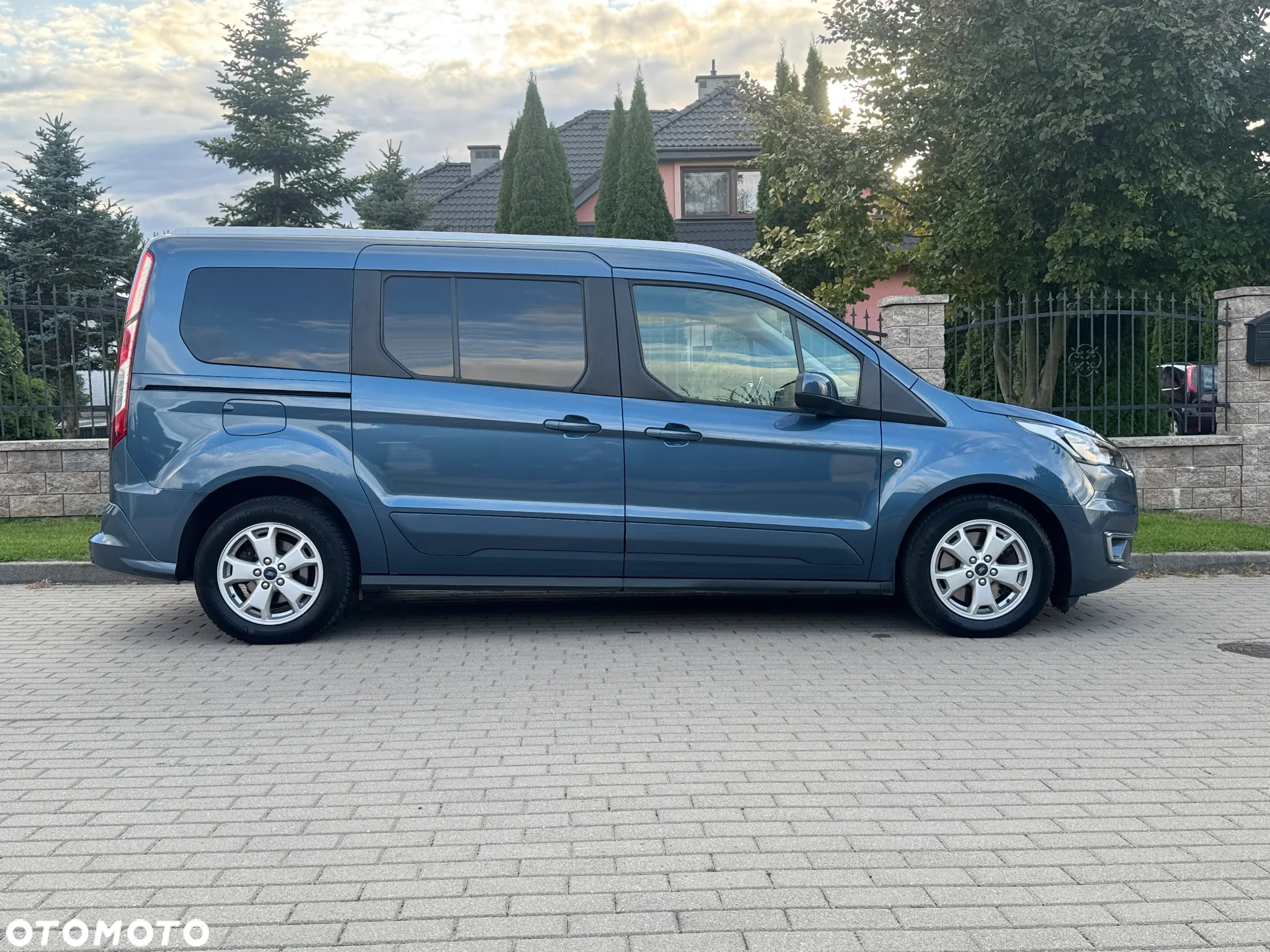 Ford Tourneo Connect 1.5 EcoBlue Start-Stop Titanium - 9