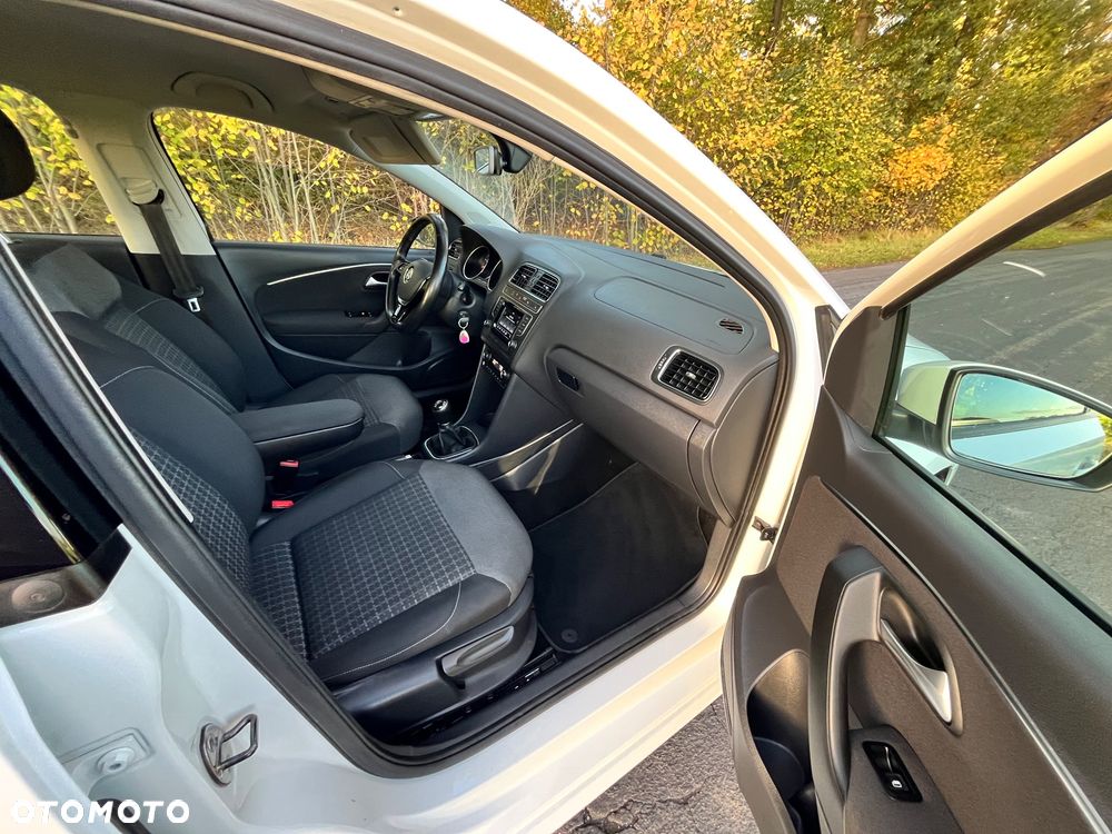 Volkswagen Polo 1.0 (Blue Motion Technology) Comfortline - 25