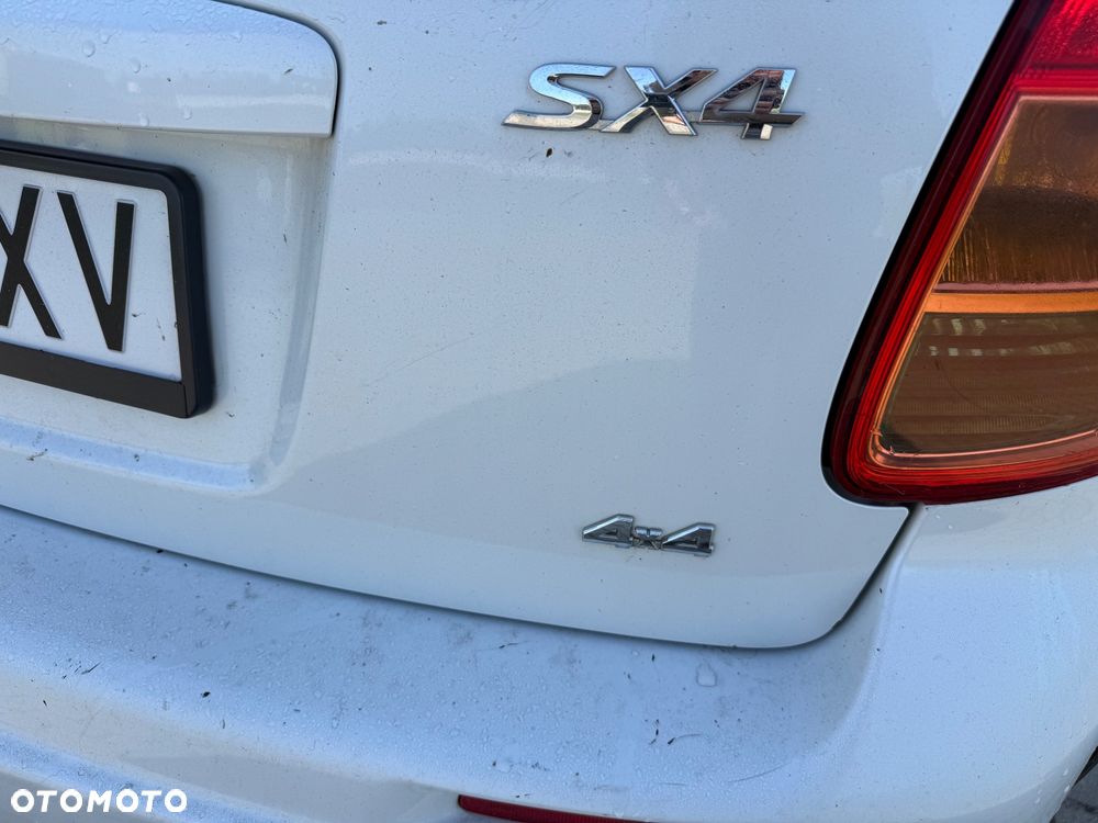 Suzuki SX4 - 10