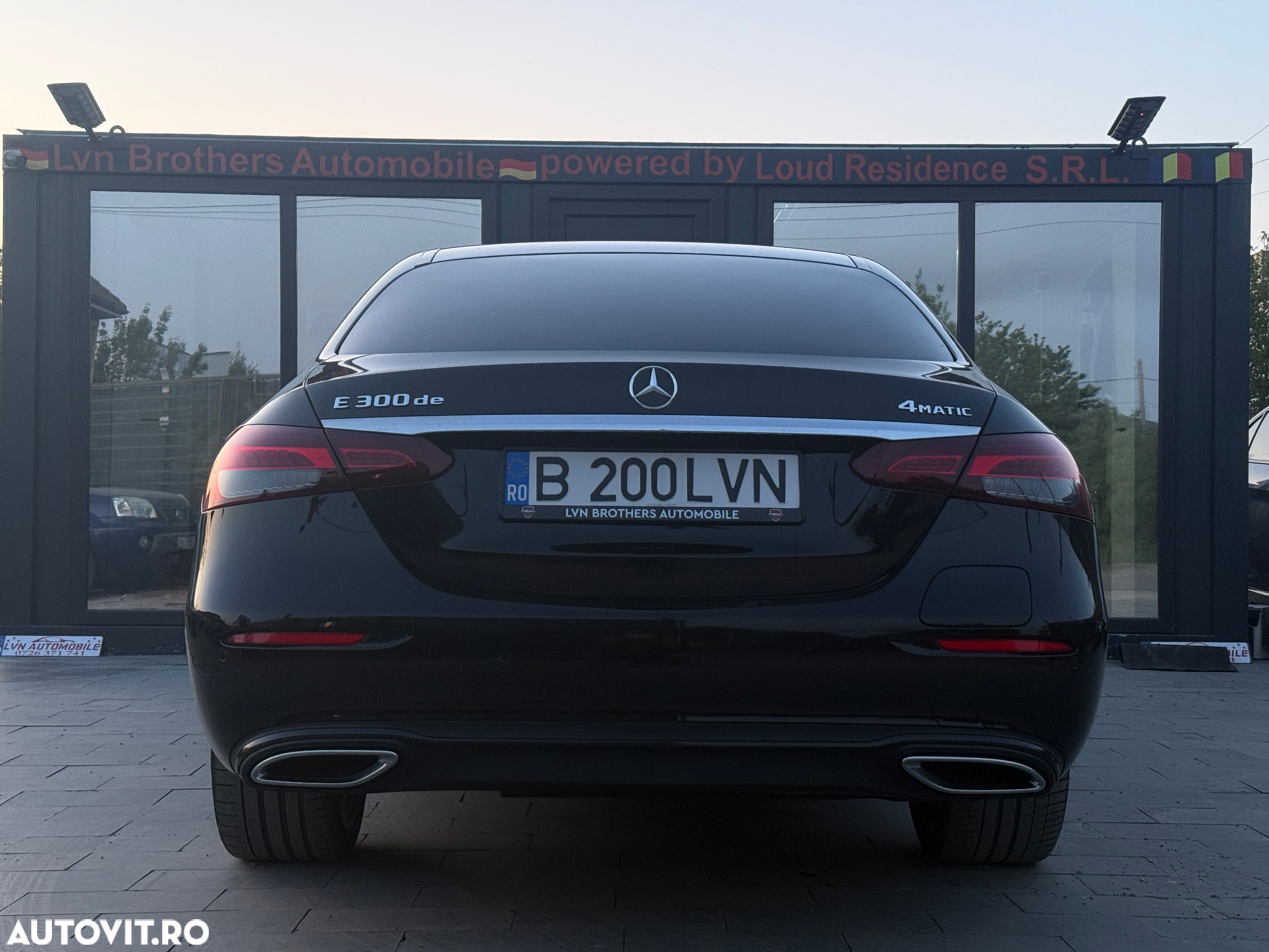 Mercedes-Benz E 300 de 4Matic 9G-TRONIC Night Edition - 10