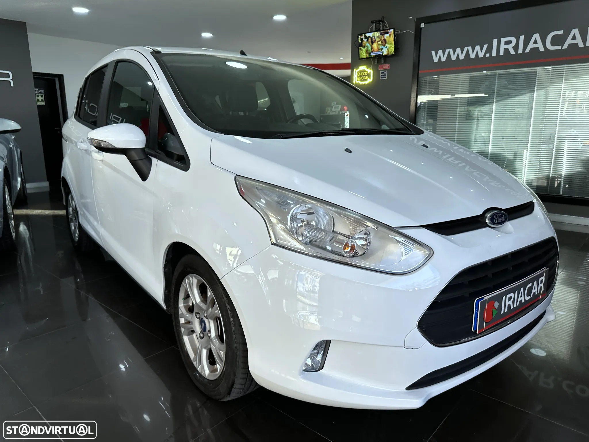 Ford B-Max 1.5 TDCi Titanium - 23