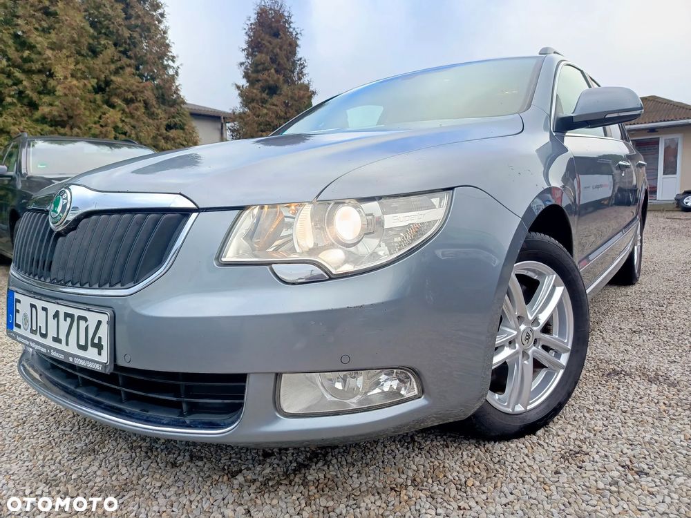 Skoda Superb 1.8 TSI DSG Elegance - 29