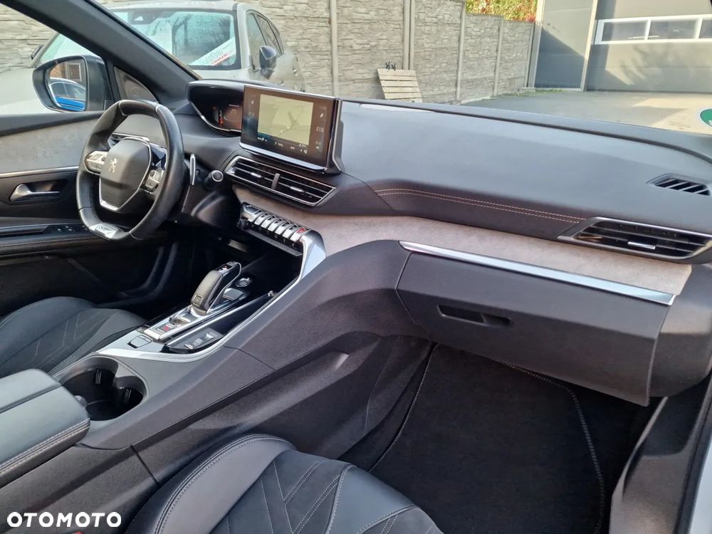 Peugeot 5008 2023