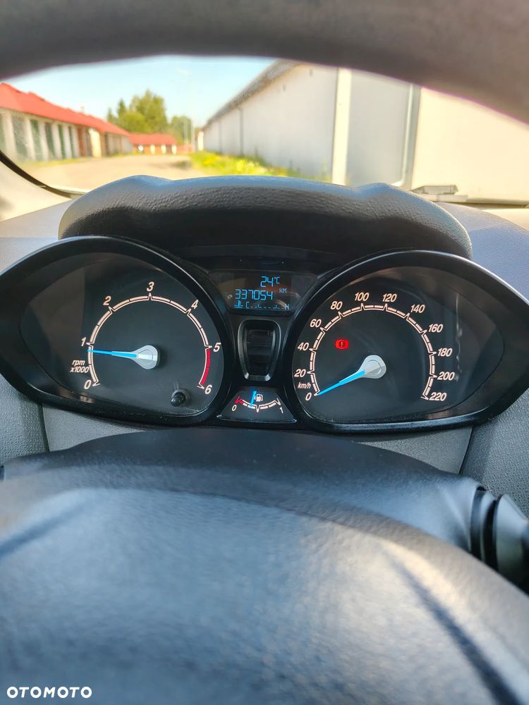 Ford Fiesta 1.5 TDCi Ambiente - 2