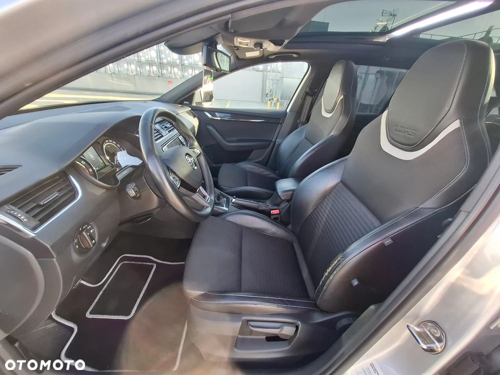 Skoda Octavia 2.0 TSI RS - 18
