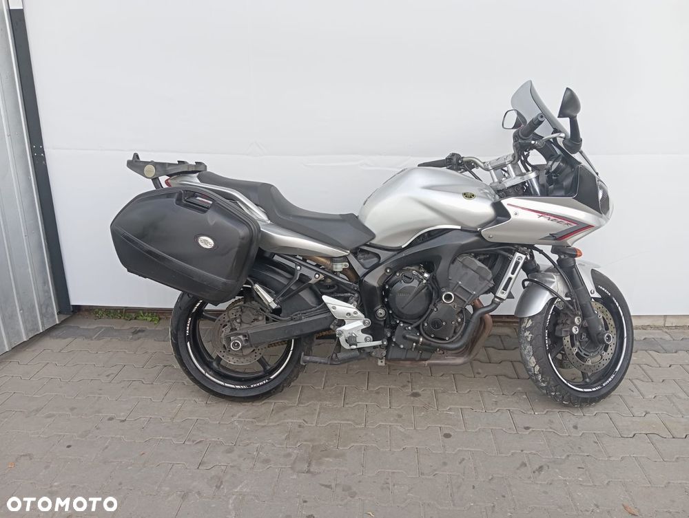 Yamaha FZ6 - 3