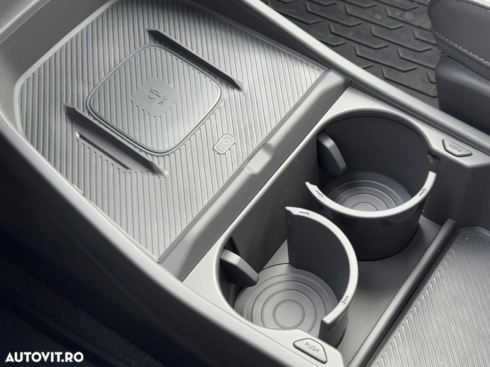 Kia EV3 81.4 kWh 4x2 AT GT Line - 29