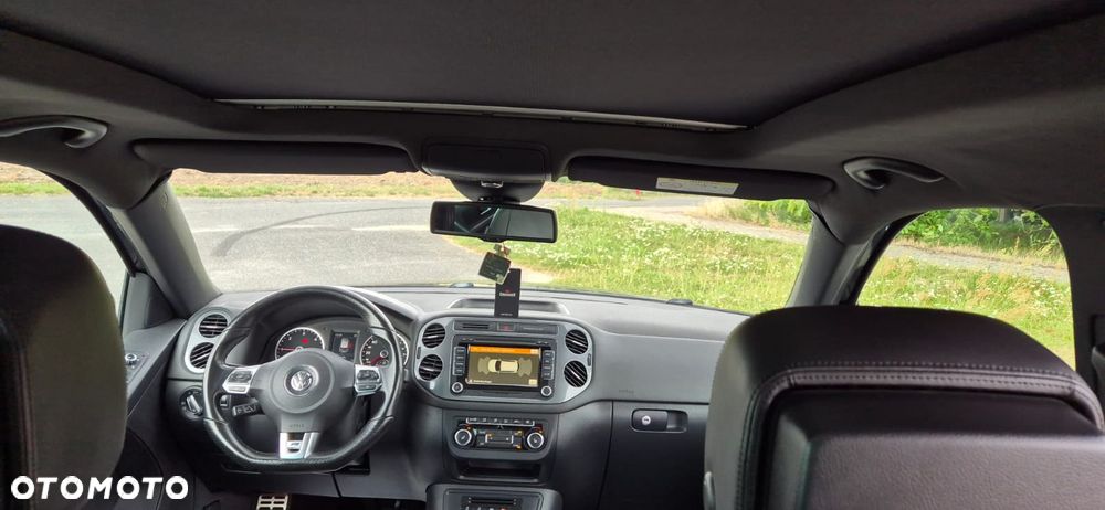 Volkswagen Tiguan 2.0 TDI 4Mot Perfectline R-Style DSG - 10