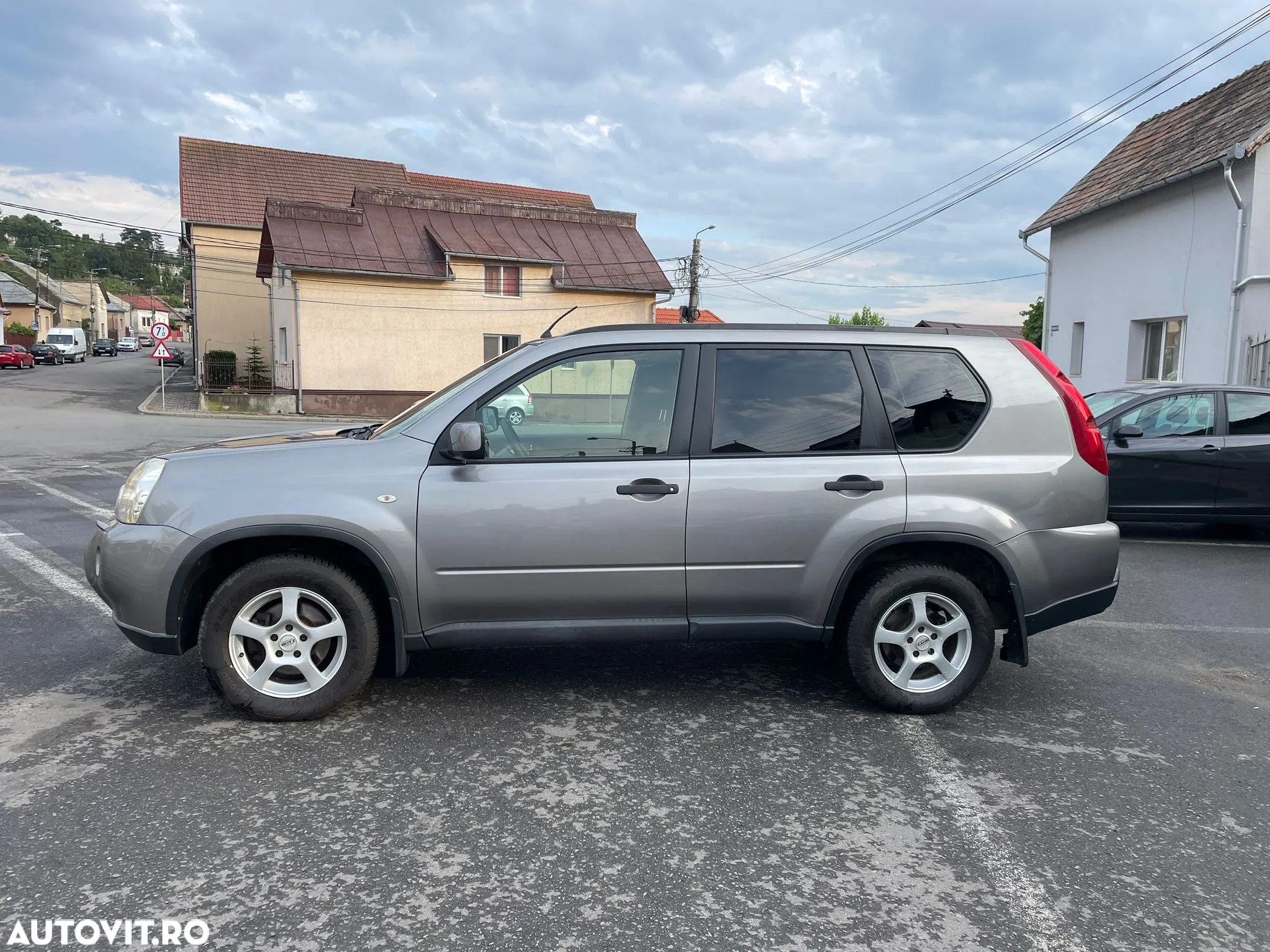 Nissan X-Trail 2.0 dCi 4x4 DPF Automatik Platinum - 16