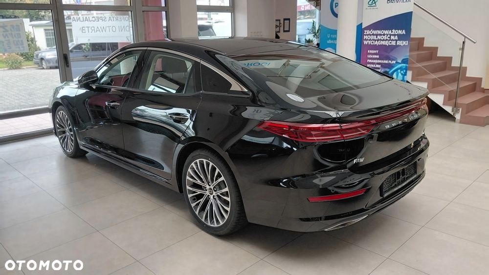 Bestune B70 2.0T Elegance - 2