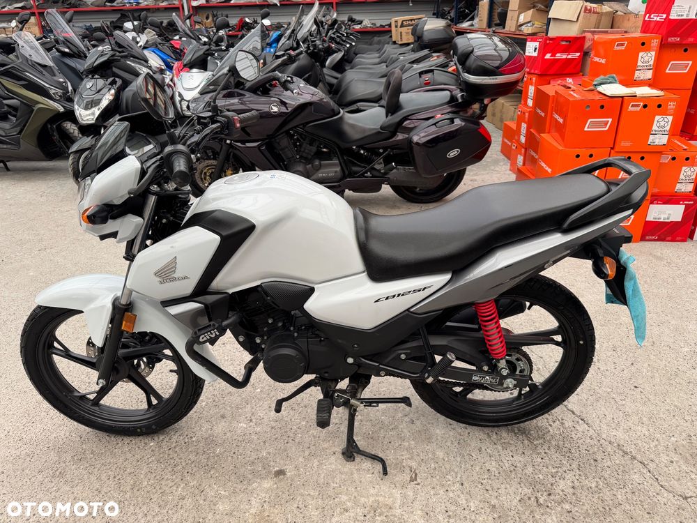 Honda CBF - 4