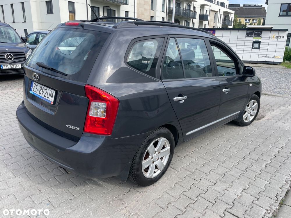 Kia Carens - 6