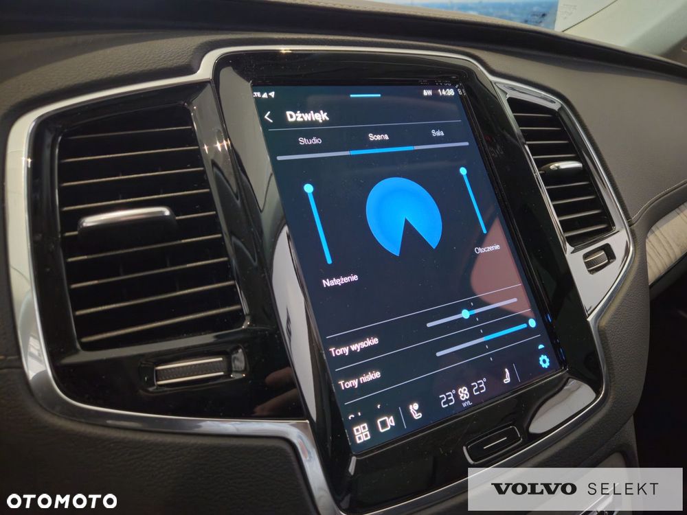 Volvo XC 90 - 27
