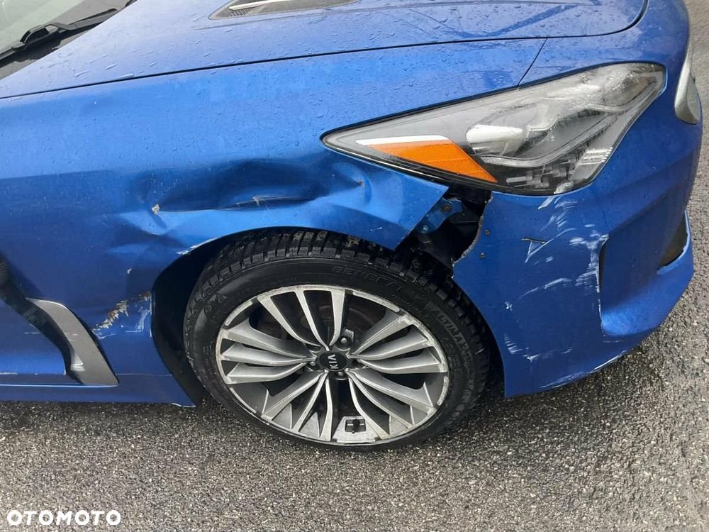 Kia Stinger - 13