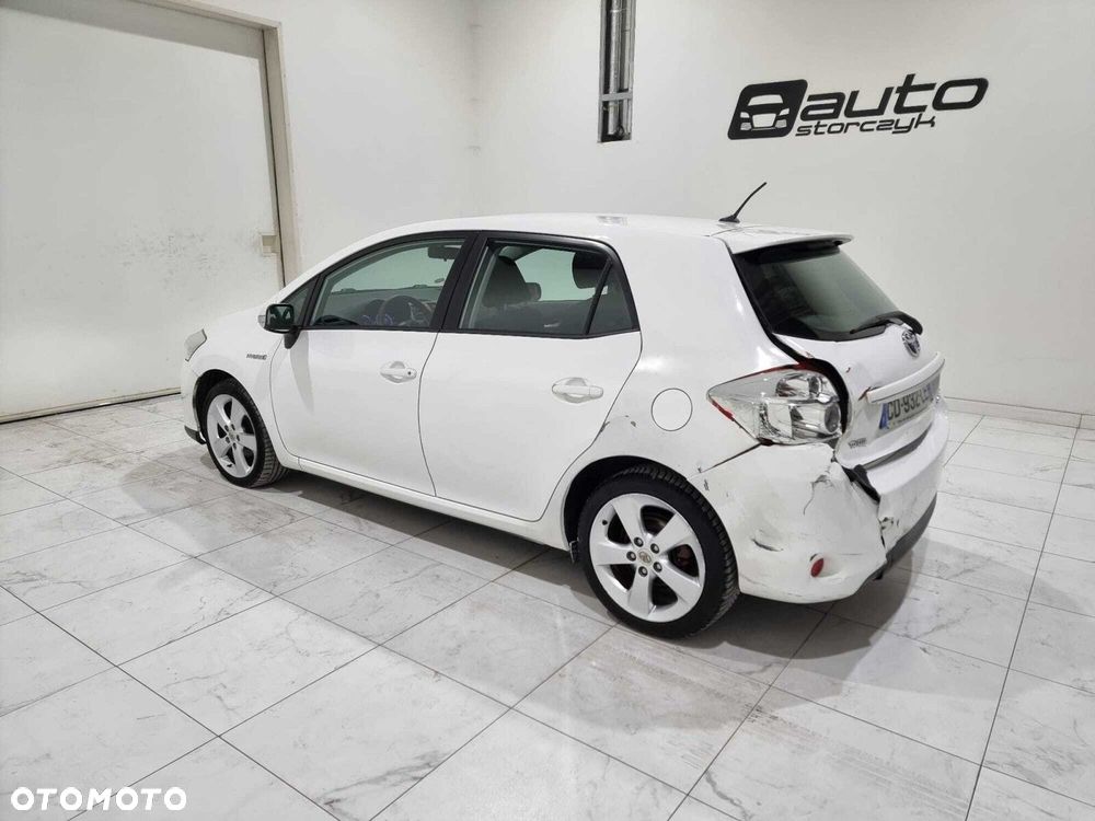 Toyota Auris - 10