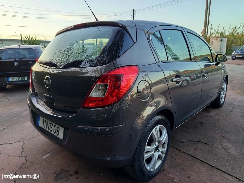 Opel Corsa 1.2 Enjoy FlexFuel - 8