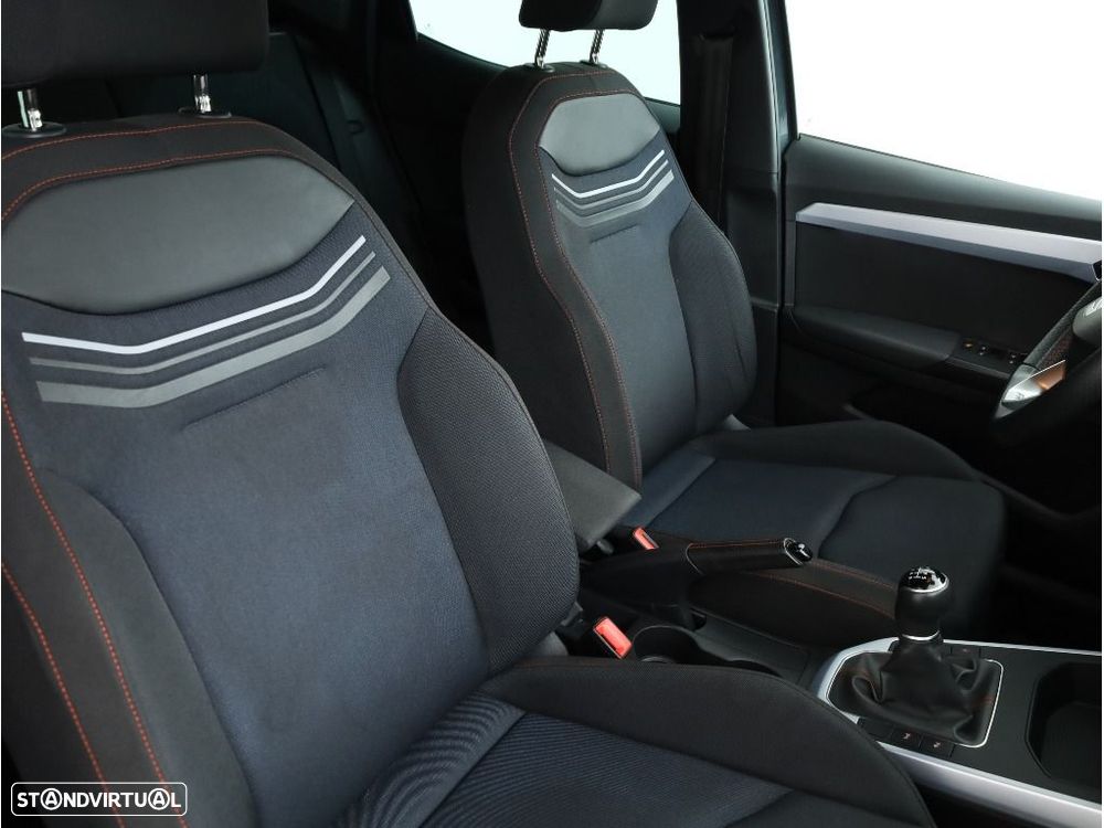 SEAT Arona 1.0 TSI FR - 19