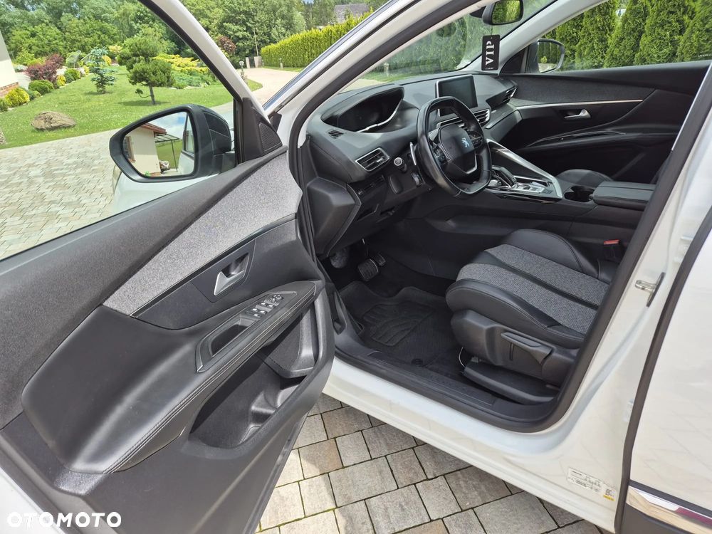 Peugeot 3008 PureTech 130 Stop & Start GPF EAT8 Active Business-Paket - 6