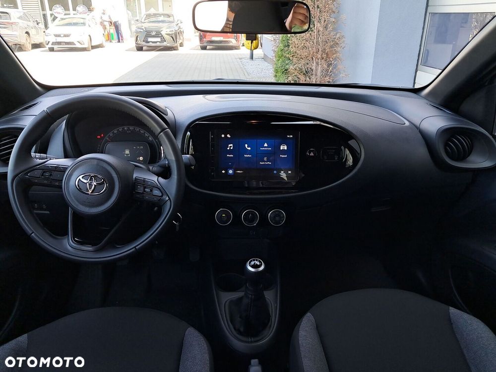 Toyota Aygo X - 25