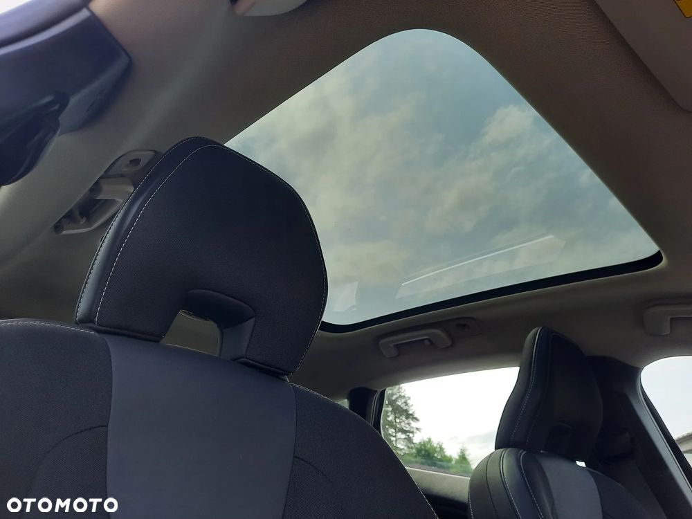 Volvo V40 D3 Momentum - 16