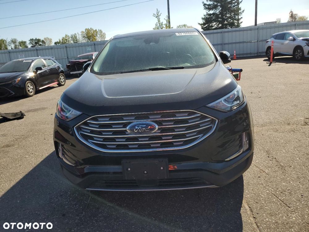 Ford Edge - 11