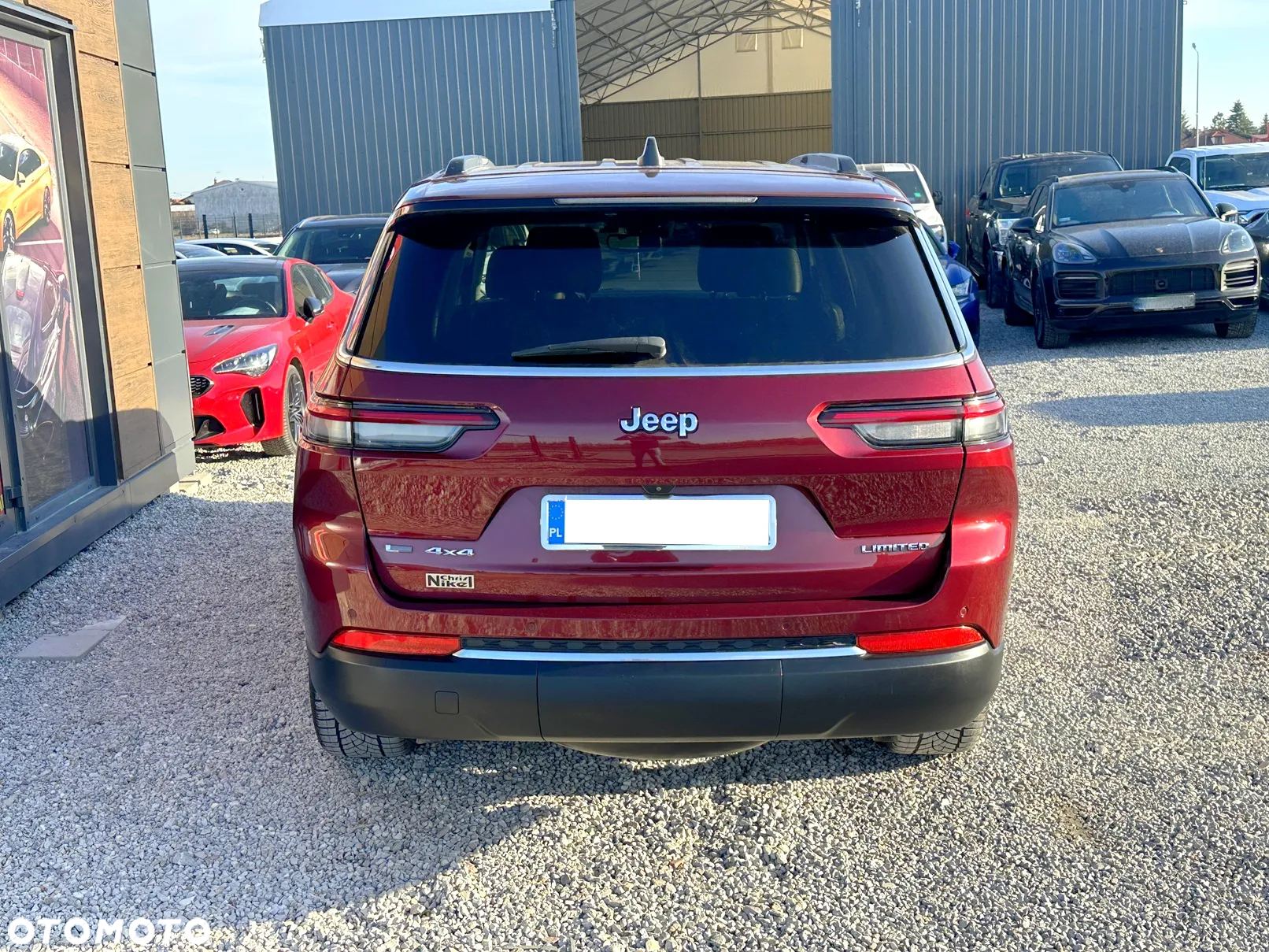 Jeep Grand Cherokee - 15